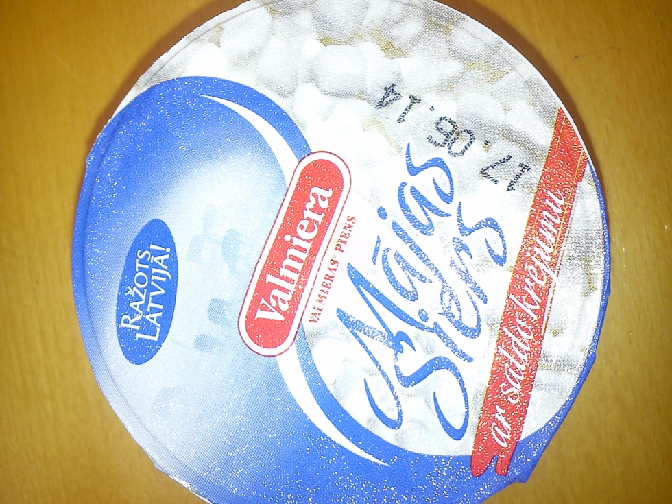 Mājas siers ar saldo krējumu
